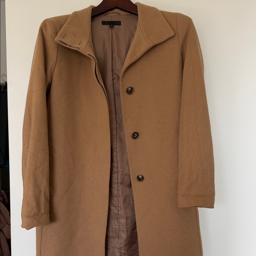 Women’s Tan Trench Coat